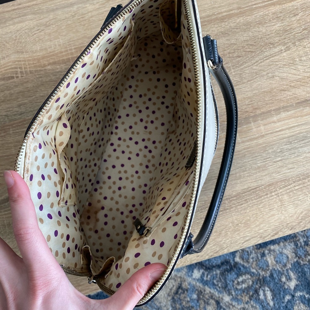 Kate Spade off white and black shoulder purse - Picture 9 of 9